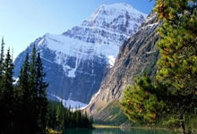 科贝尔：乔布和祖德某些方面确实很像，但在比赛中也截然不同